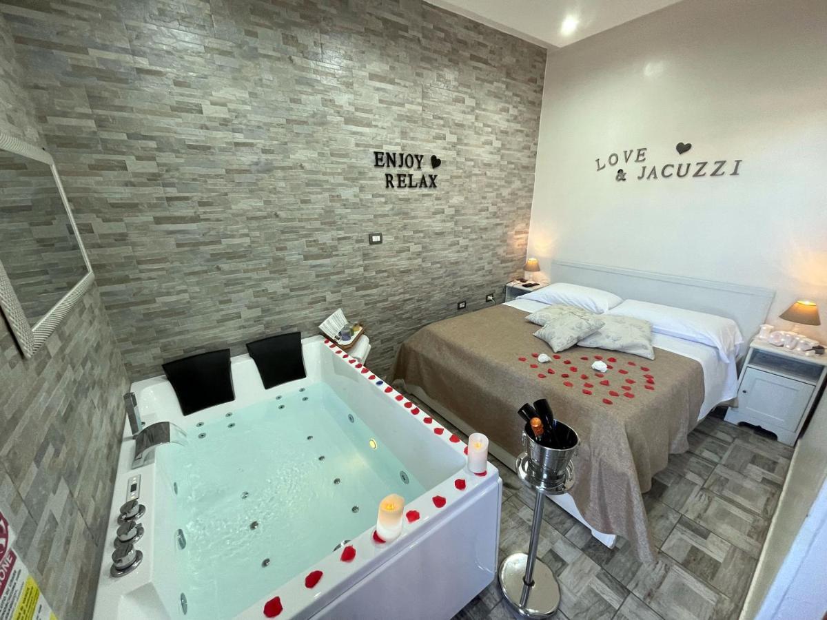 Il Fauno - Suite & Spa Scafati Exteriör bild